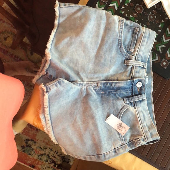 NWT Old Navy jean shorts kids size 10 - Picture 2 of 4